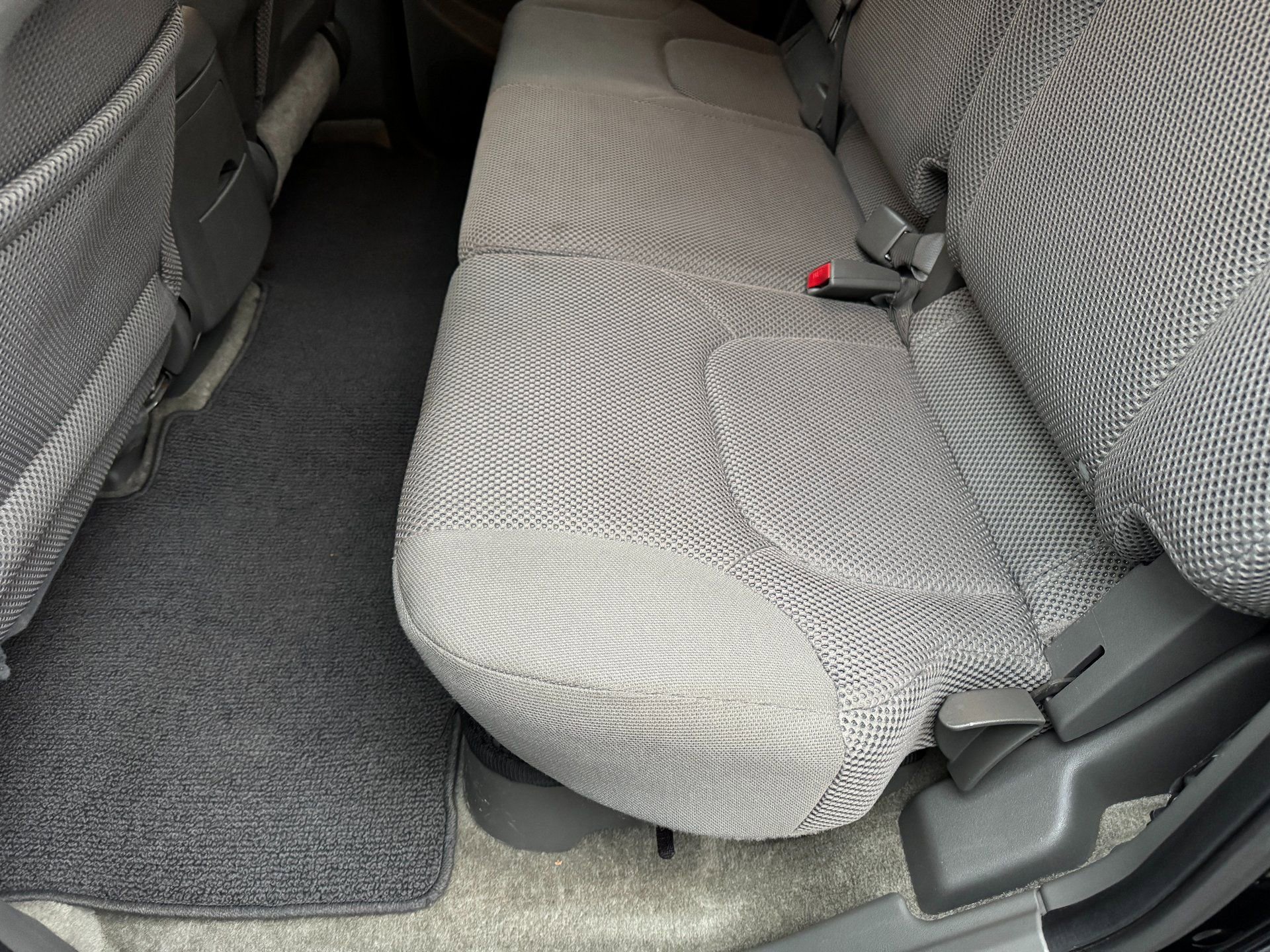 Used 2012 Nissan Frontier S image 17