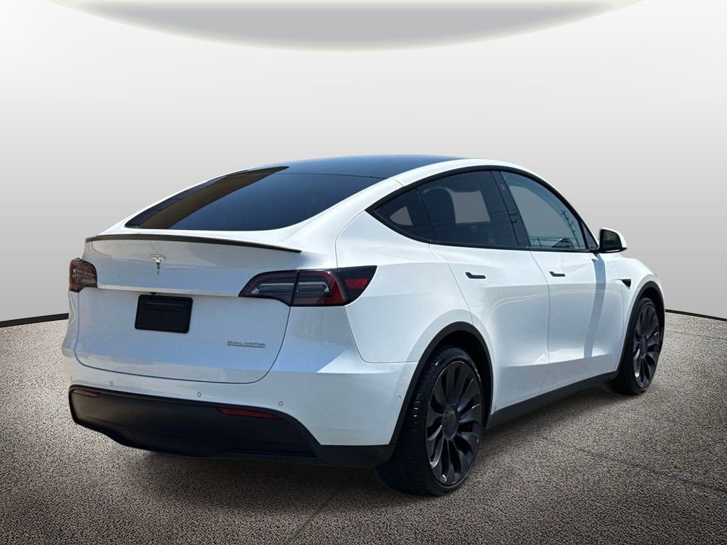 Used 2022 Tesla Model Y Performance AWD/4WD image 2