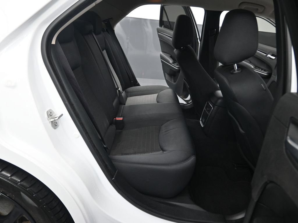 Used 2023 Chrysler 300 Touring w/ Sport Appearance Package image 13