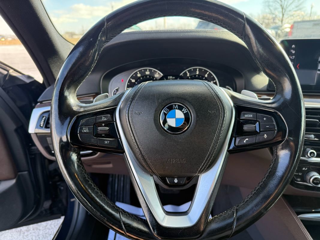 Used 2017 BMW 540i xDrive image 18