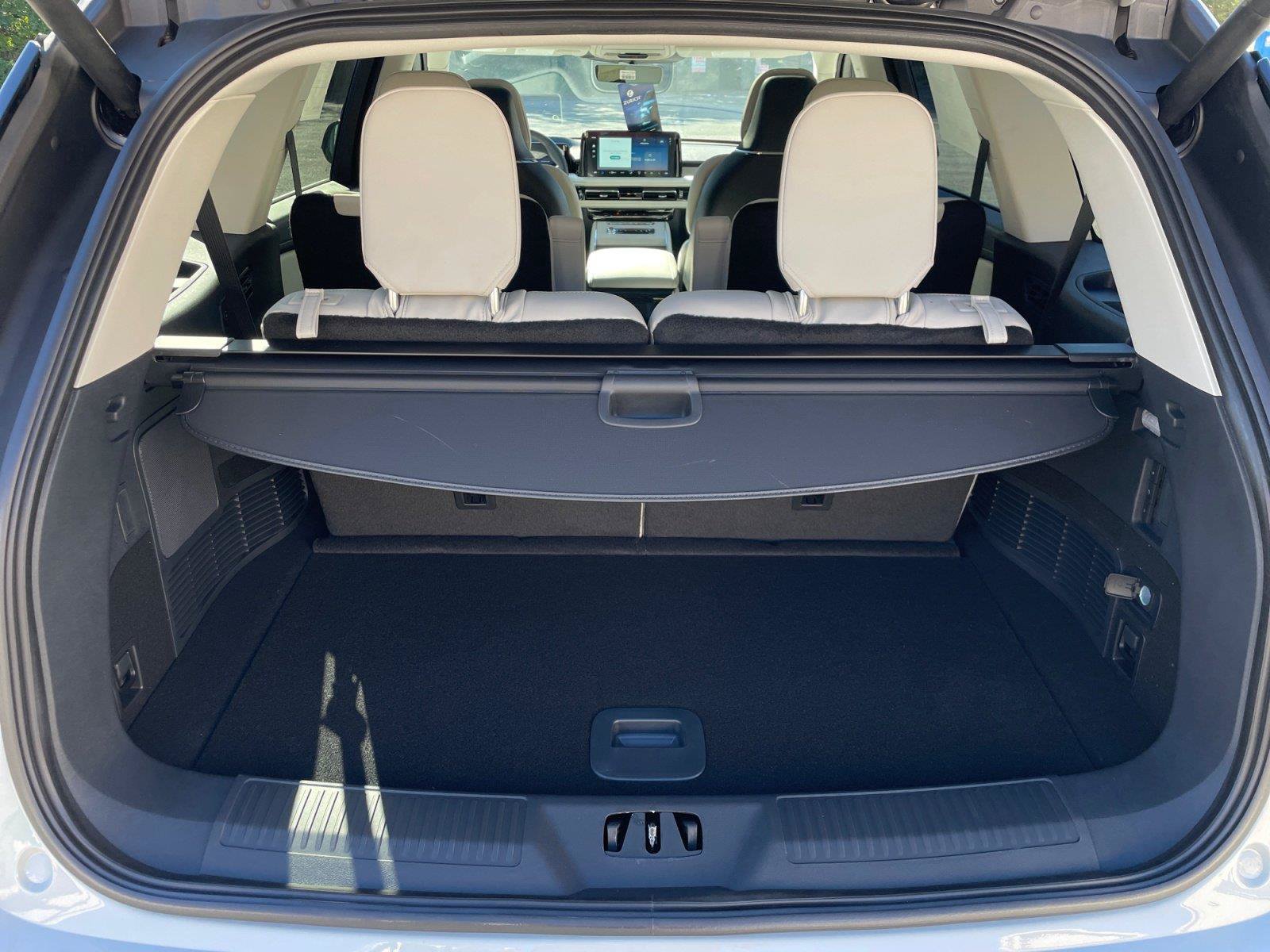 New 2027 Lincoln Aviator Reserve AWD/4WD image 16