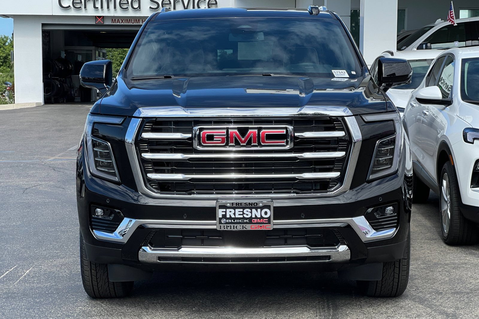 New 2026 GMC Yukon XL Elevation AWD/4WD image 6