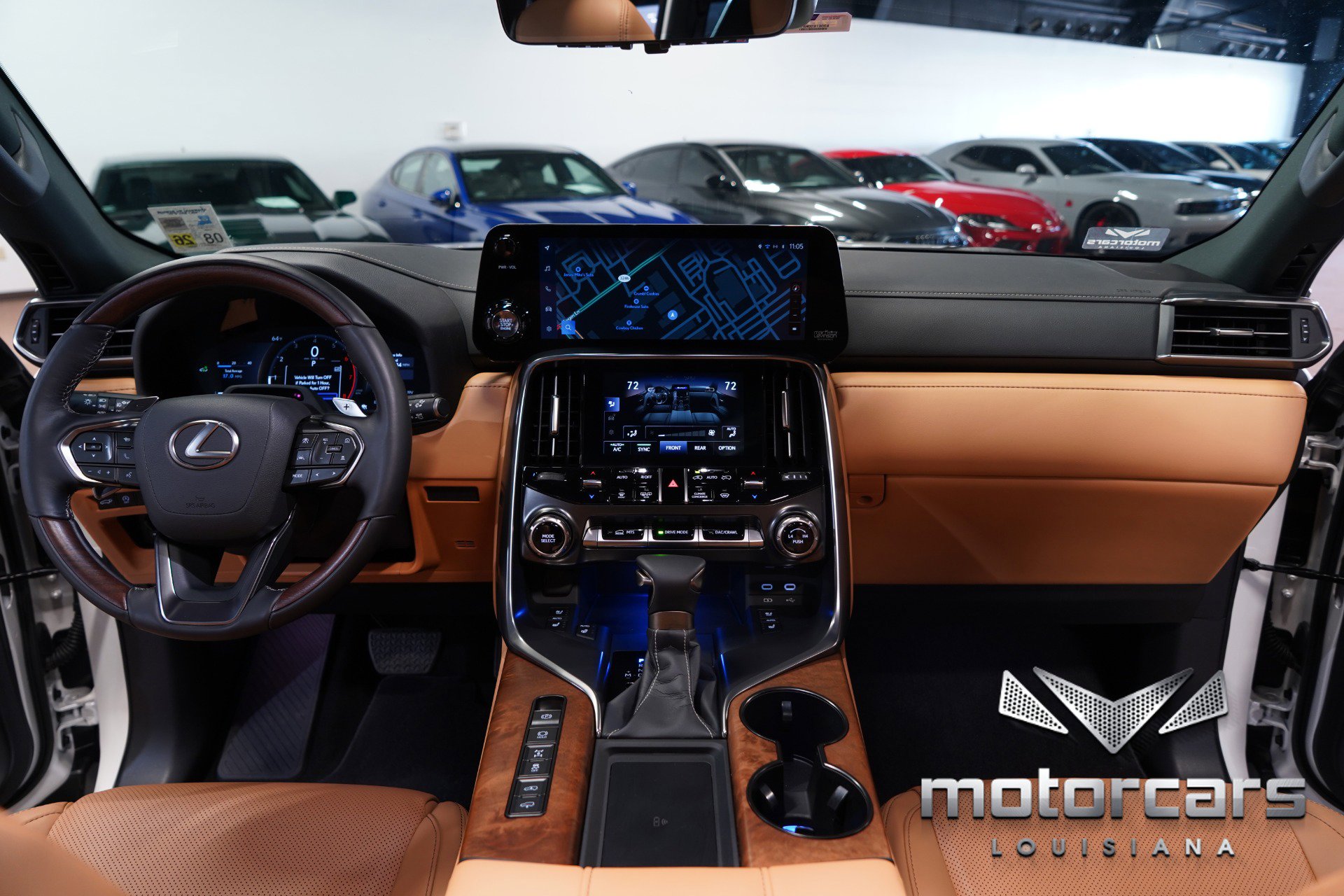 Used 2025 Lexus LX 600 4WD w/ Luxury Package image 32