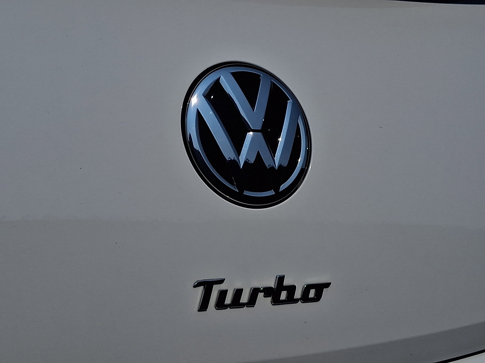 Used 2016 Volkswagen Beetle 1.8T S FWD image 29