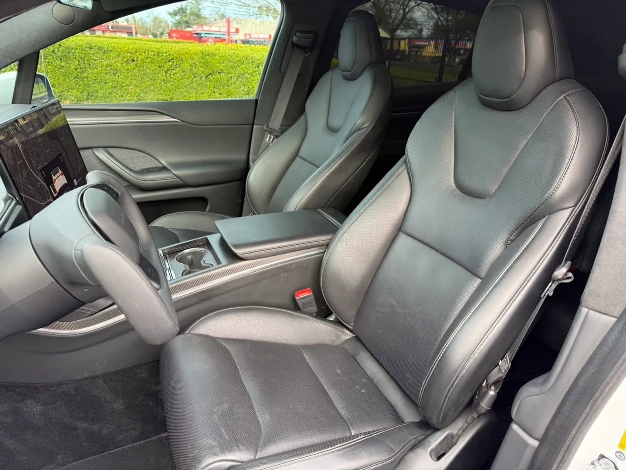 Used 2022 Tesla Model X Plaid image 16