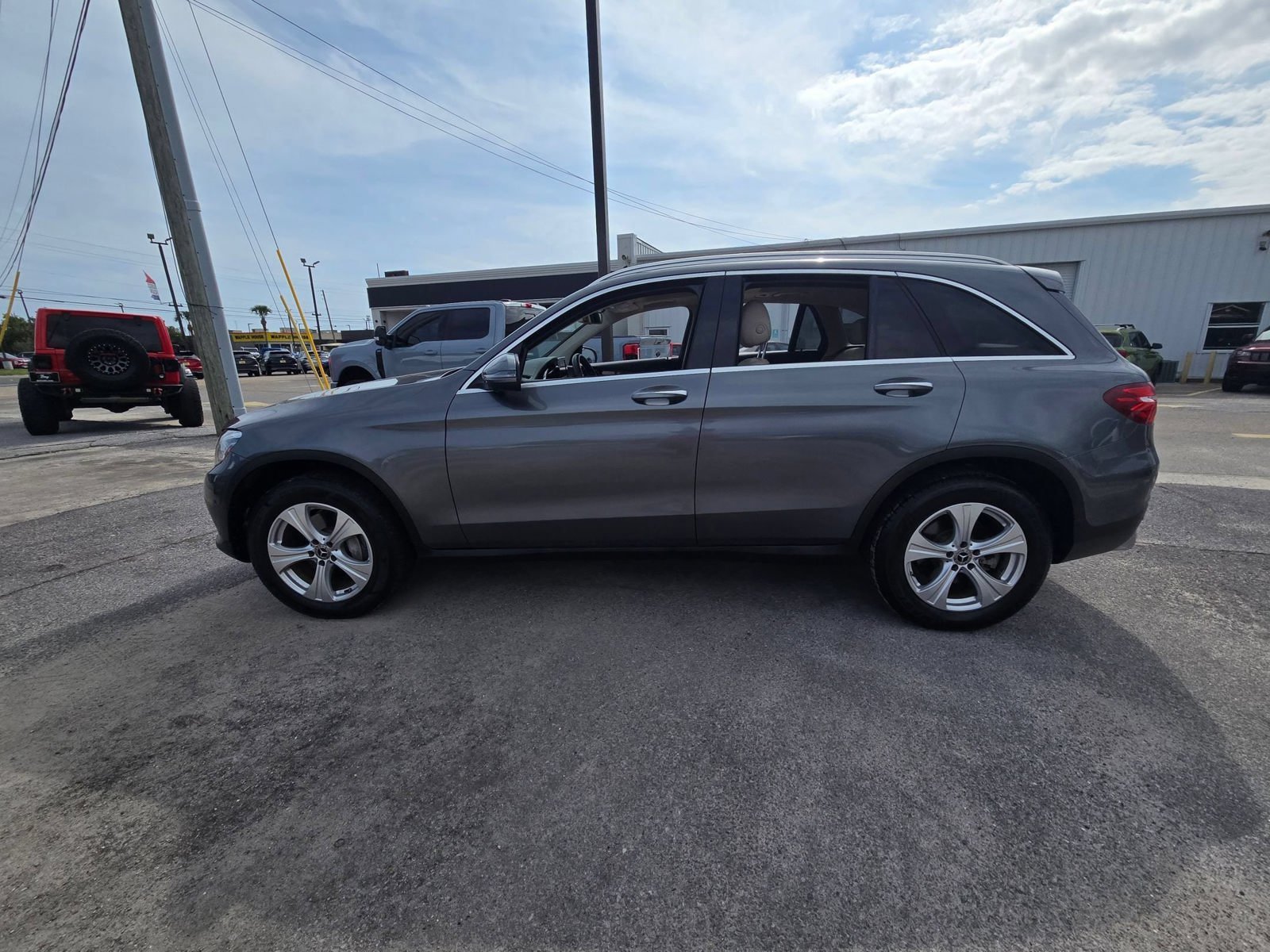 Used 2018 Mercedes-Benz GLC 300 image 9