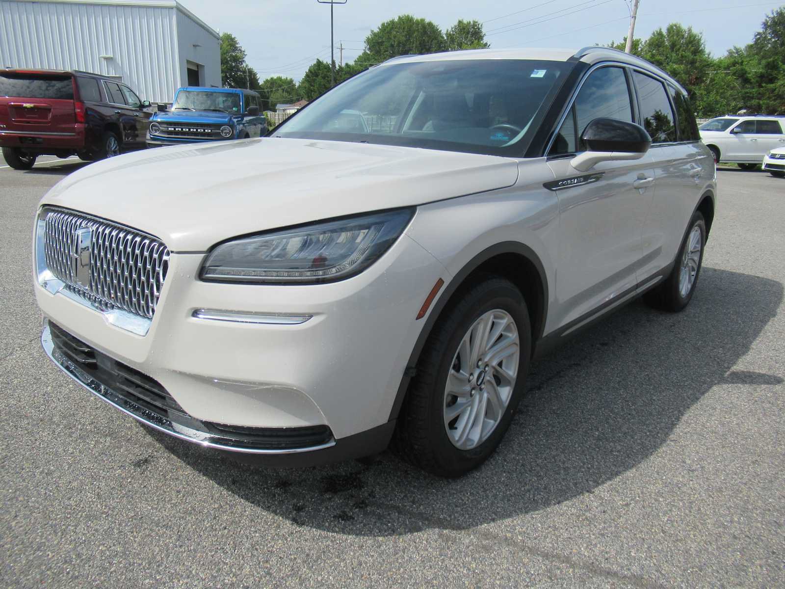 Used 2022 Lincoln Corsair FWD image 1