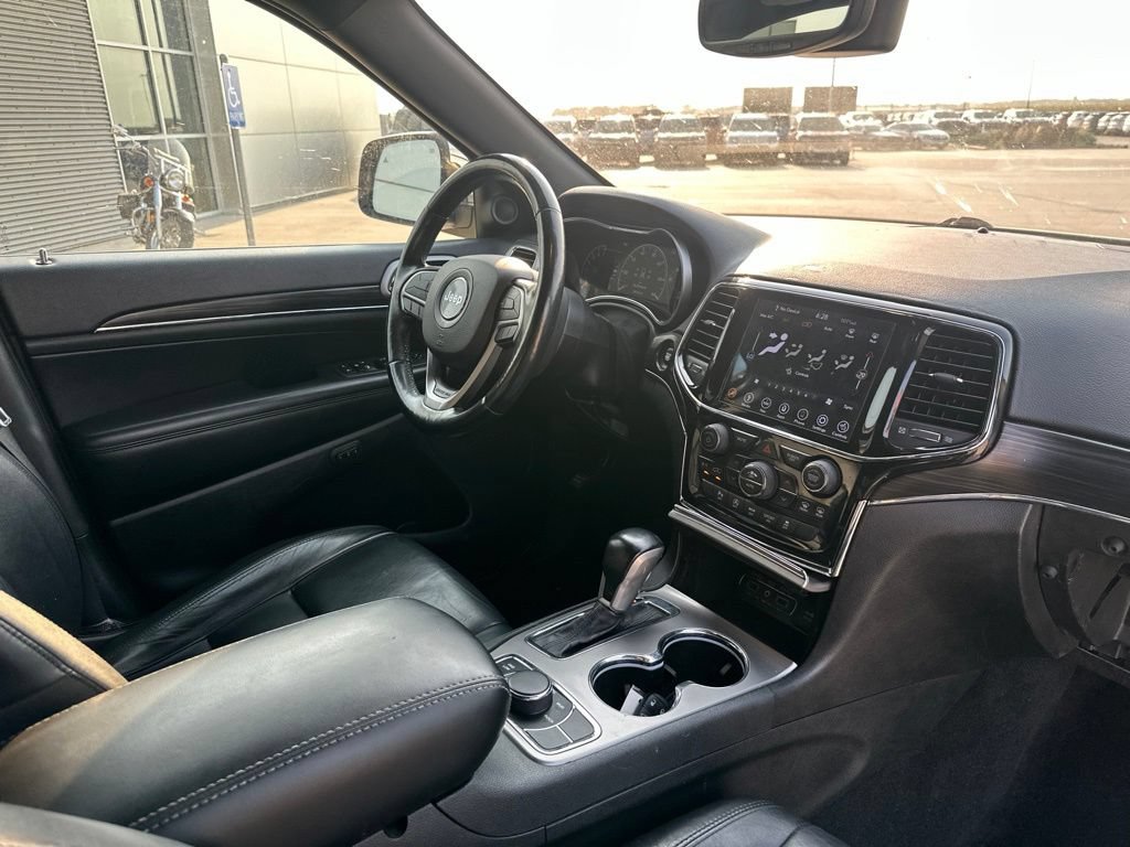 Used 2021 Jeep Grand Cherokee Limited AWD/4WD image 32