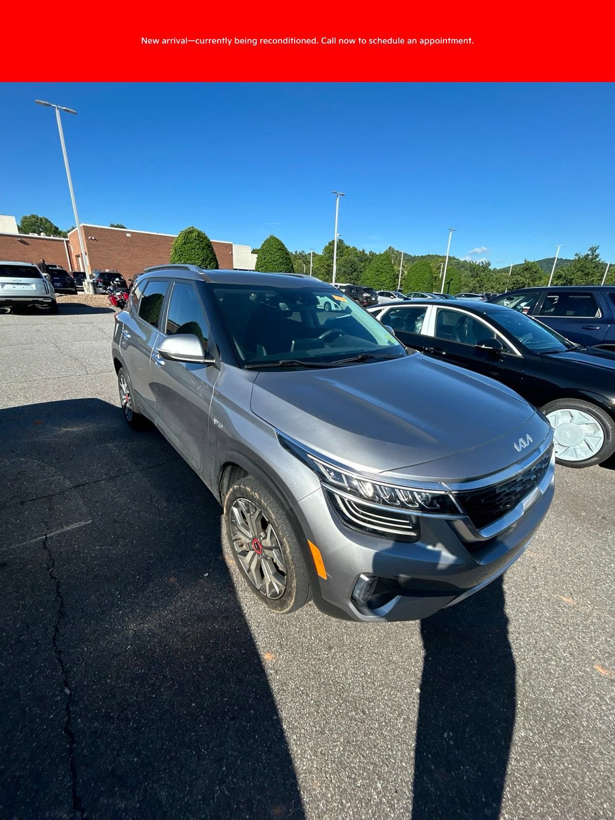 Certified 2023 Kia Seltos SX w/ SX Sunroof Package AWD/4WD image 5