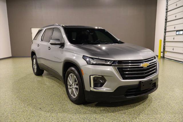 Used 2023 Chevrolet Traverse LT