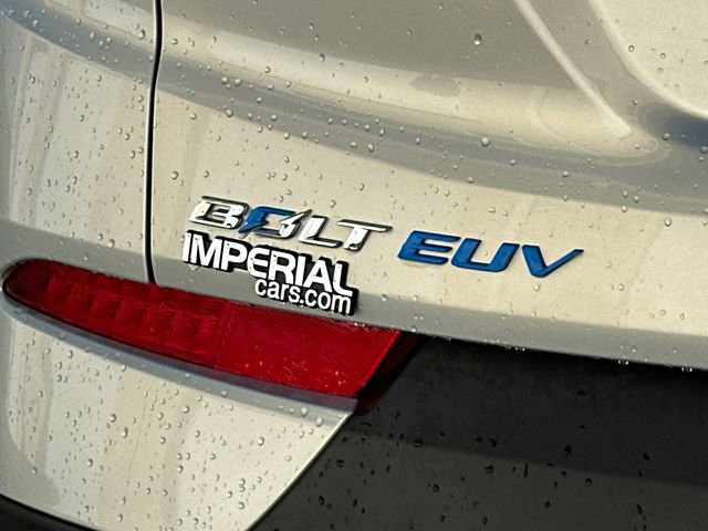 Used 2022 Chevrolet Bolt EUV Premier w/ Sun & Sound Package image 13