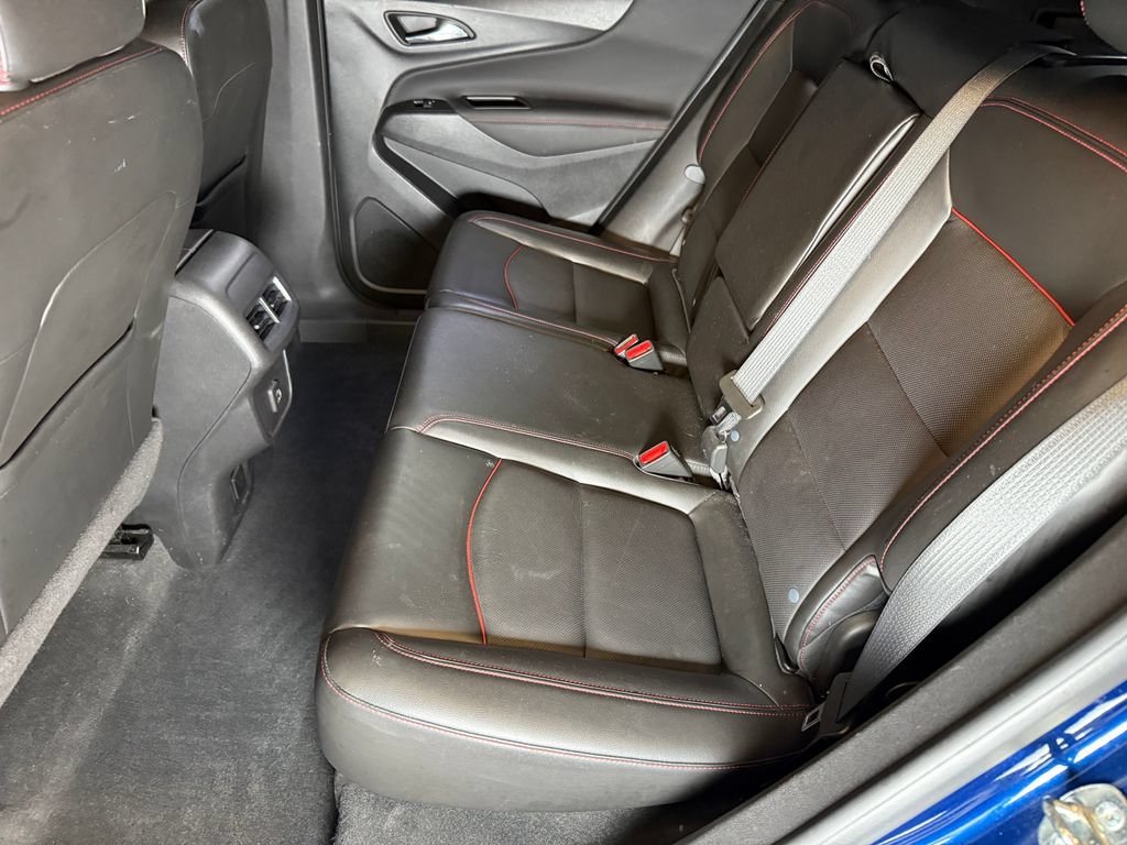 Used 2022 Chevrolet Equinox RS w/ RS Leather Package AWD/4WD image 21