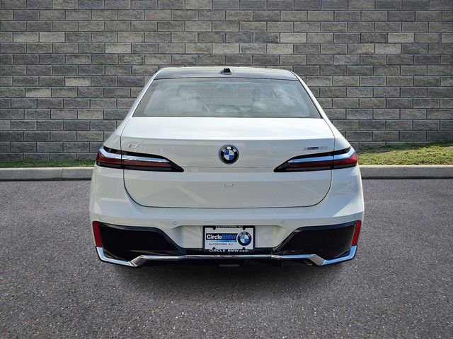 New 2026 BMW i7 xDrive60 w/ Executive Package image 5