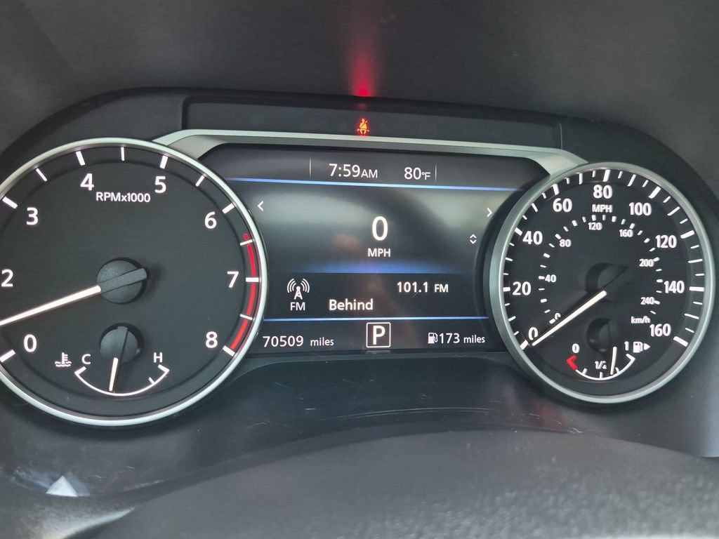 Used 2021 Nissan Sentra SR w/ SR Premium Package FWD image 14