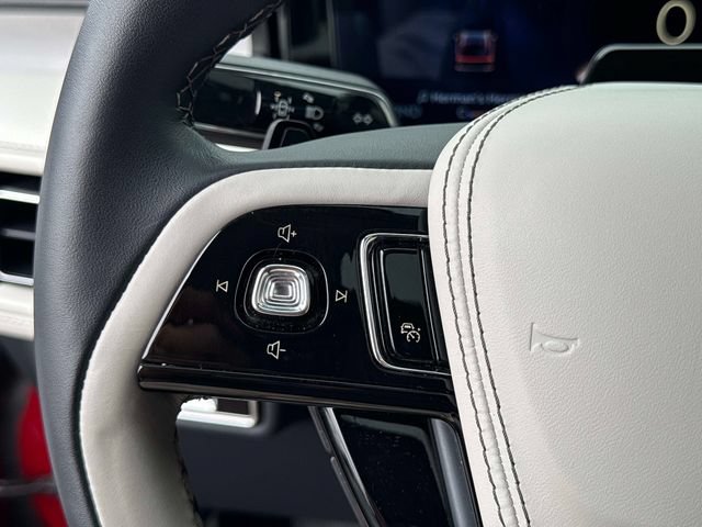 Used 2025 Lincoln Aviator Reserve w/ Equipment Group 201A AWD/4WD image 31