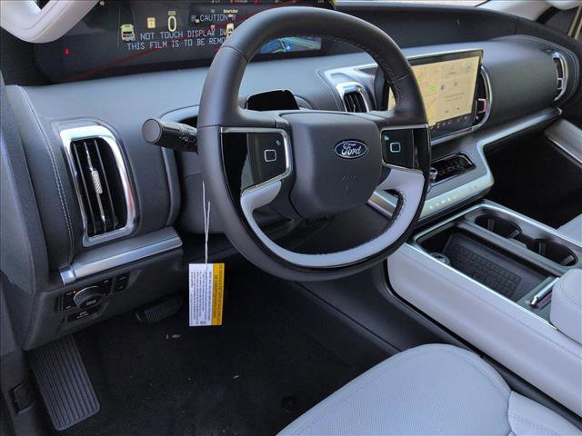 New 2025 Ford Expedition Max Platinum w/ Driver's Package image 3