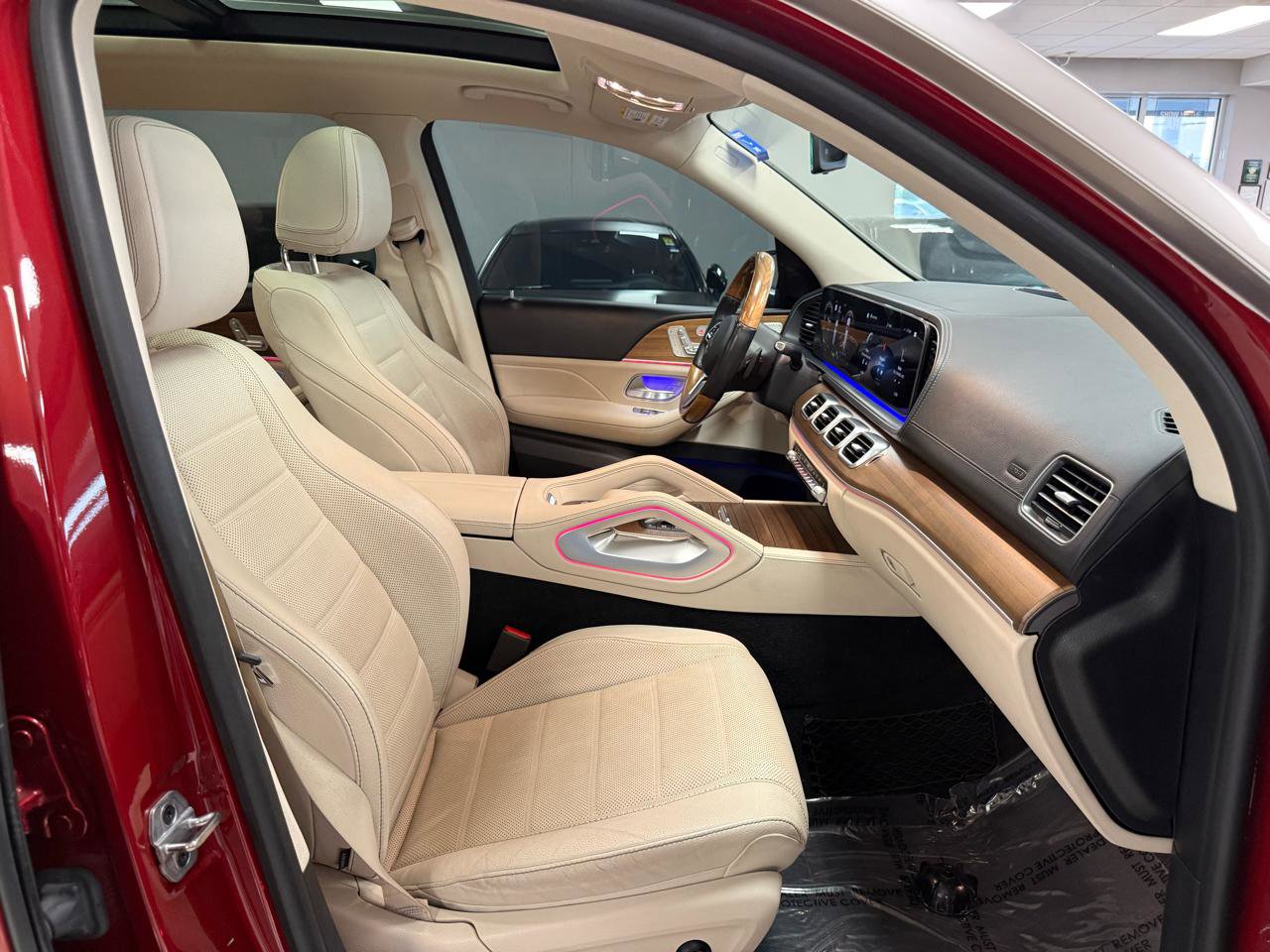 Used 2021 Mercedes-Benz GLS 450 4MATIC image 24