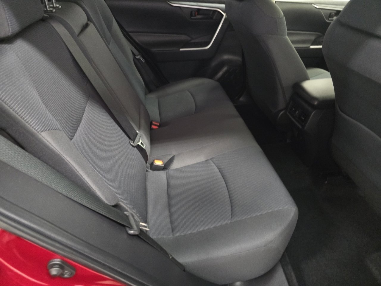 Certified 2022 Toyota RAV4 LE AWD/4WD image 19