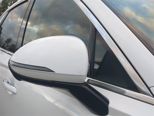 Used 2023 Genesis GV70 2.5T w/ Advanced Package image 10