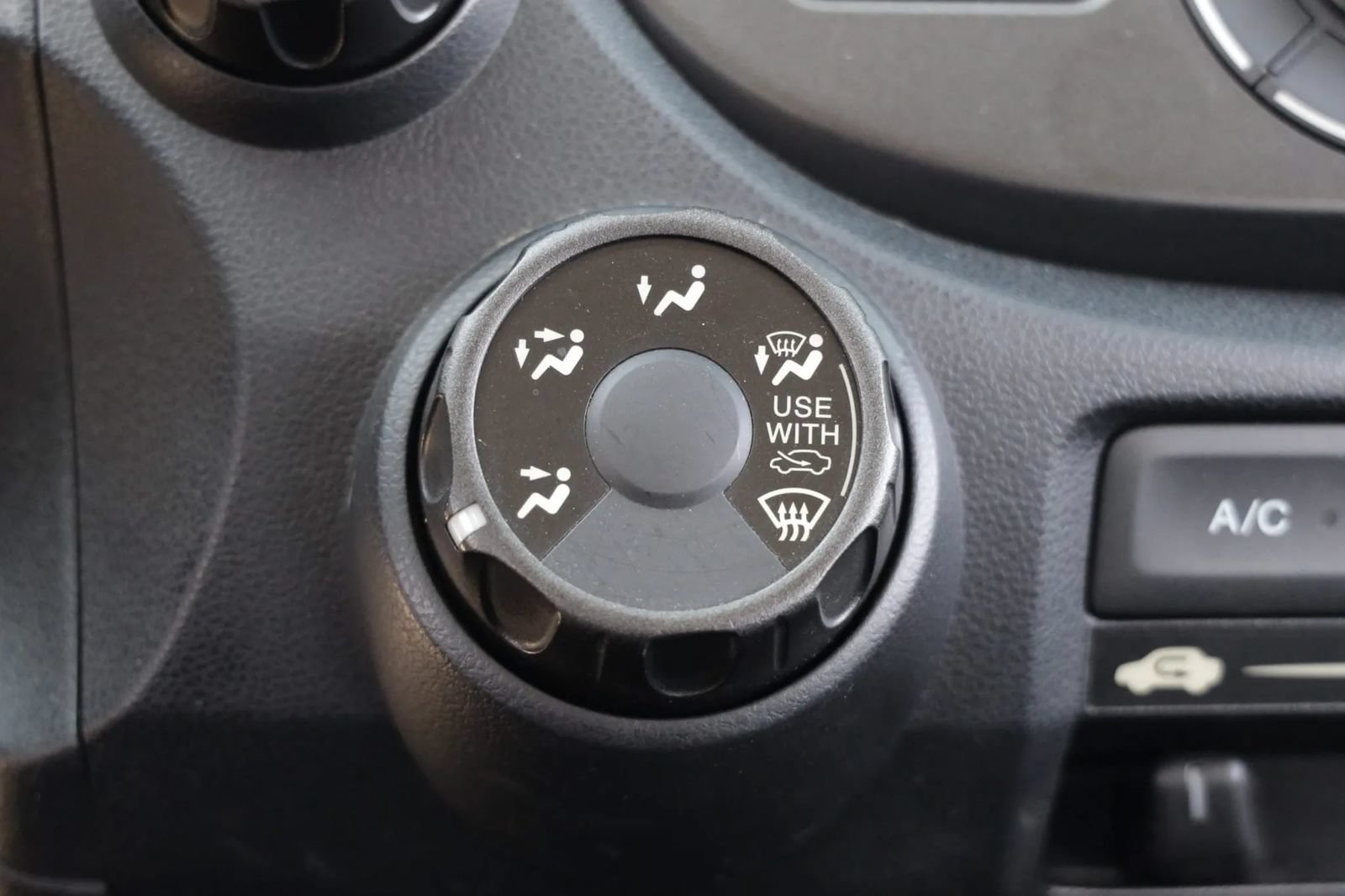 Used 2013 Honda Fit Sport image 29