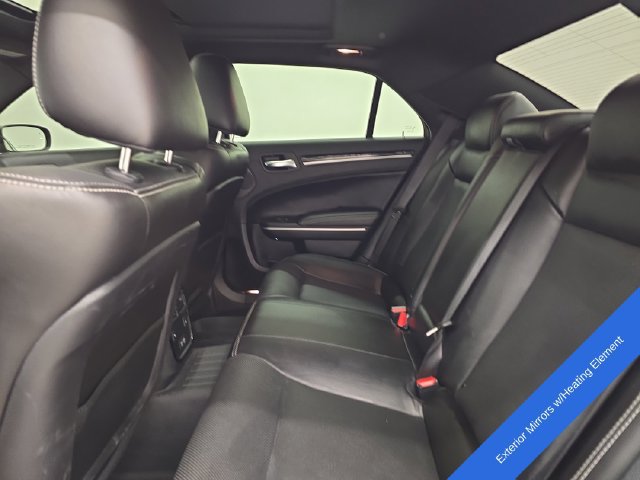 Used 2023 Chrysler 300 S w/ Comfort Group RWD image 18