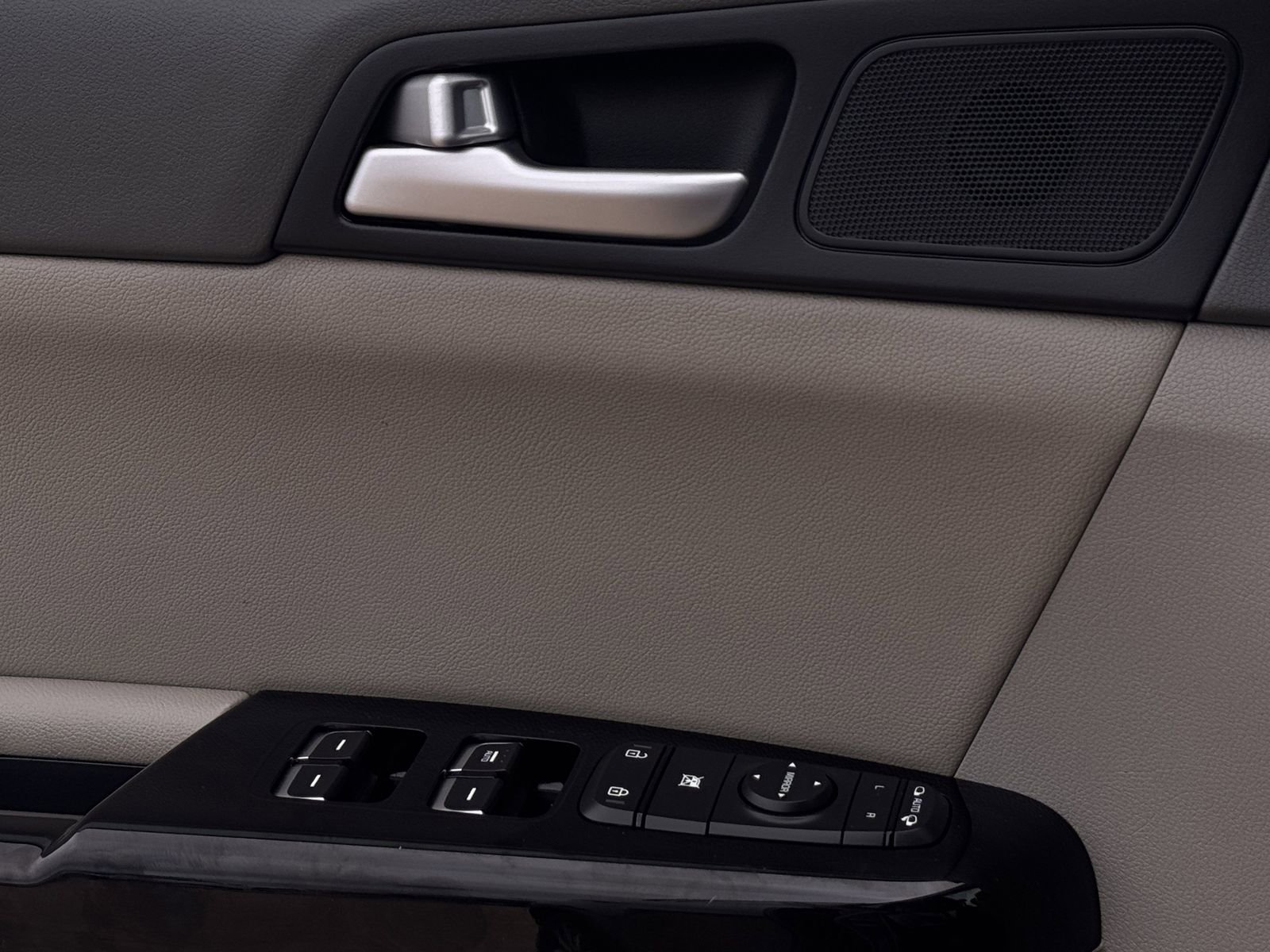 Used 2019 Kia Sportage EX FWD image 24