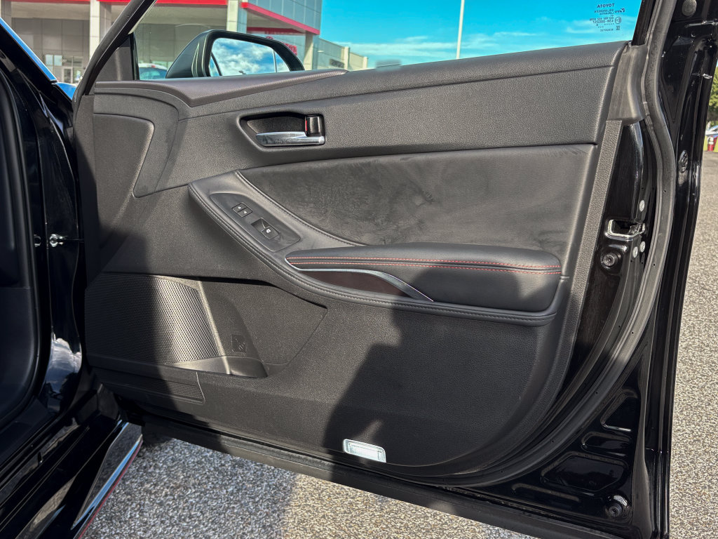 Used 2021 Toyota Avalon TRD FWD image 43