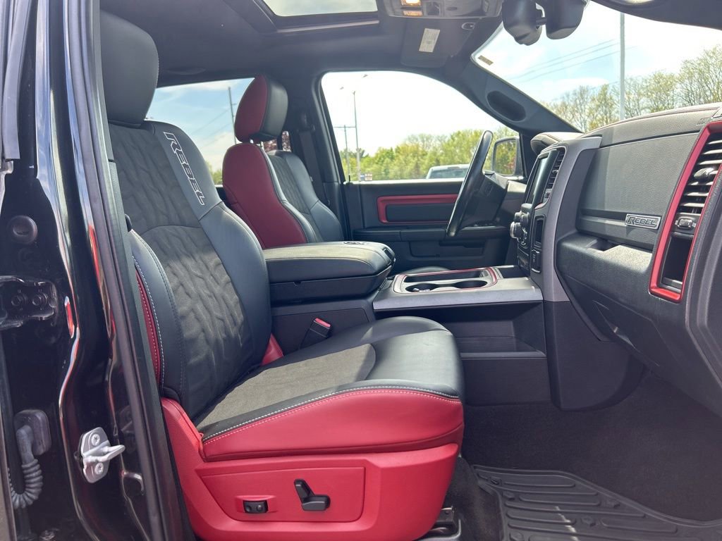 Used 2015 RAM 1500 Rebel w/ Luxury Group AWD/4WD image 7