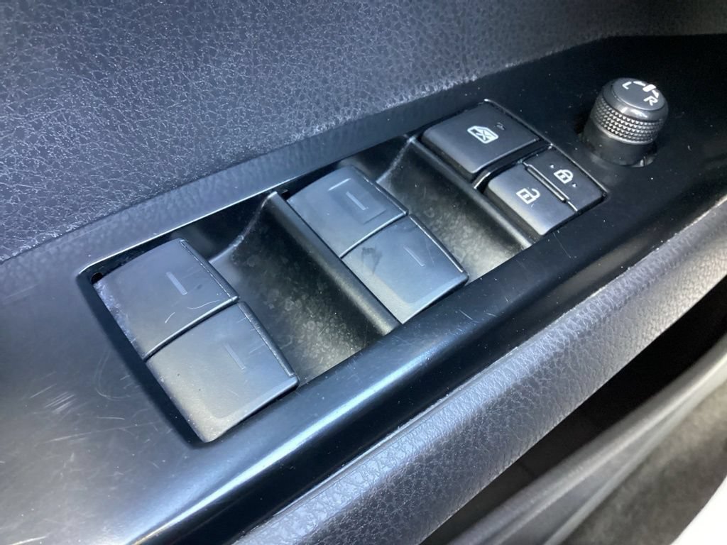 Used 2025 Toyota Camry LE FWD image 18