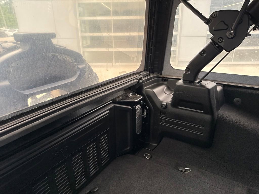 Used 2018 Jeep Wrangler Unlimited Sport AWD/4WD image 44