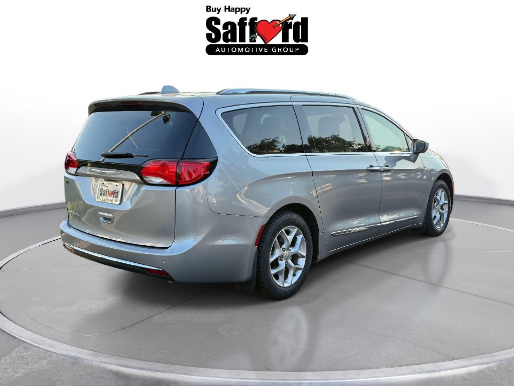 Used 2018 Chrysler Pacifica Touring-L Plus w/ Tire & Wheel Group FWD image 8