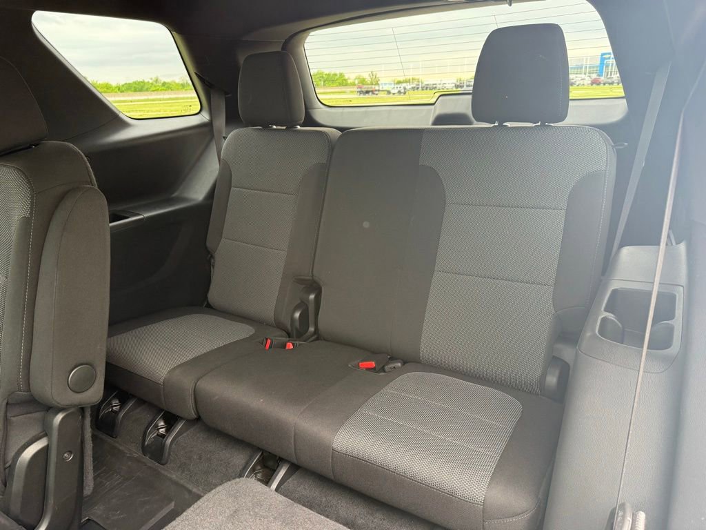 Used 2023 Chevrolet Traverse LT FWD image 14
