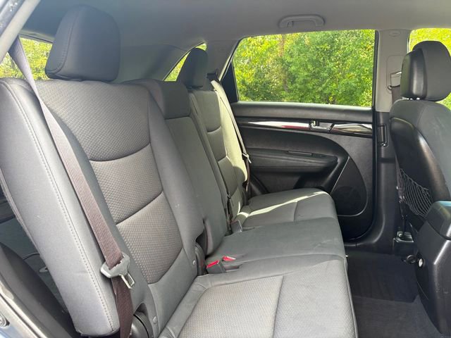 Used 2012 Kia Sorento LX w/ Convenience Pkg image 22