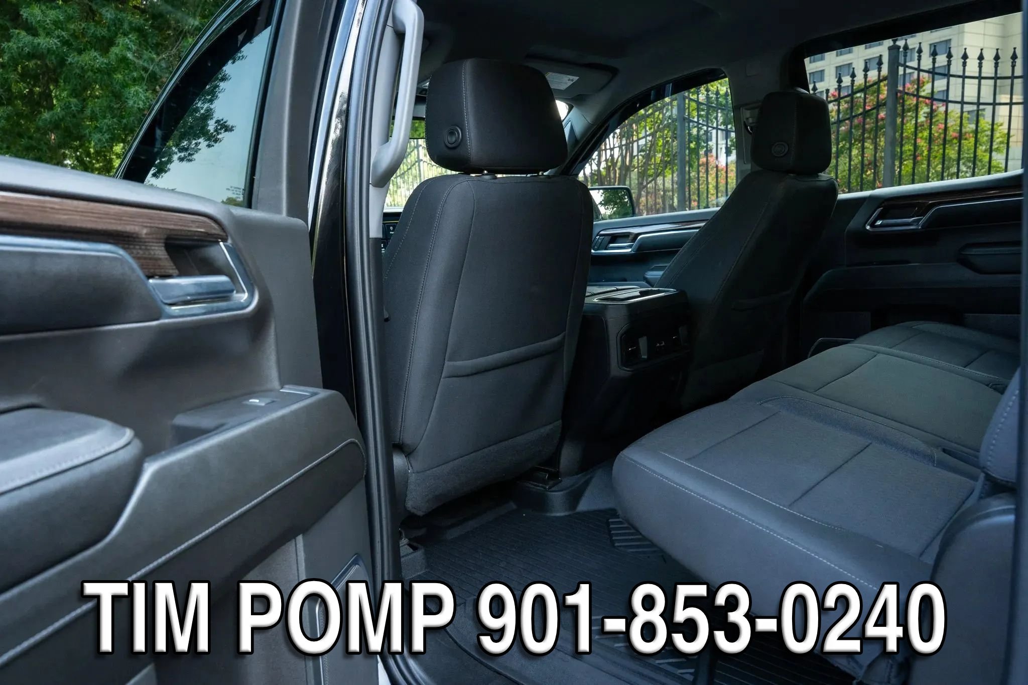 Used 2023 Chevrolet Silverado 1500 RST AWD/4WD image 12