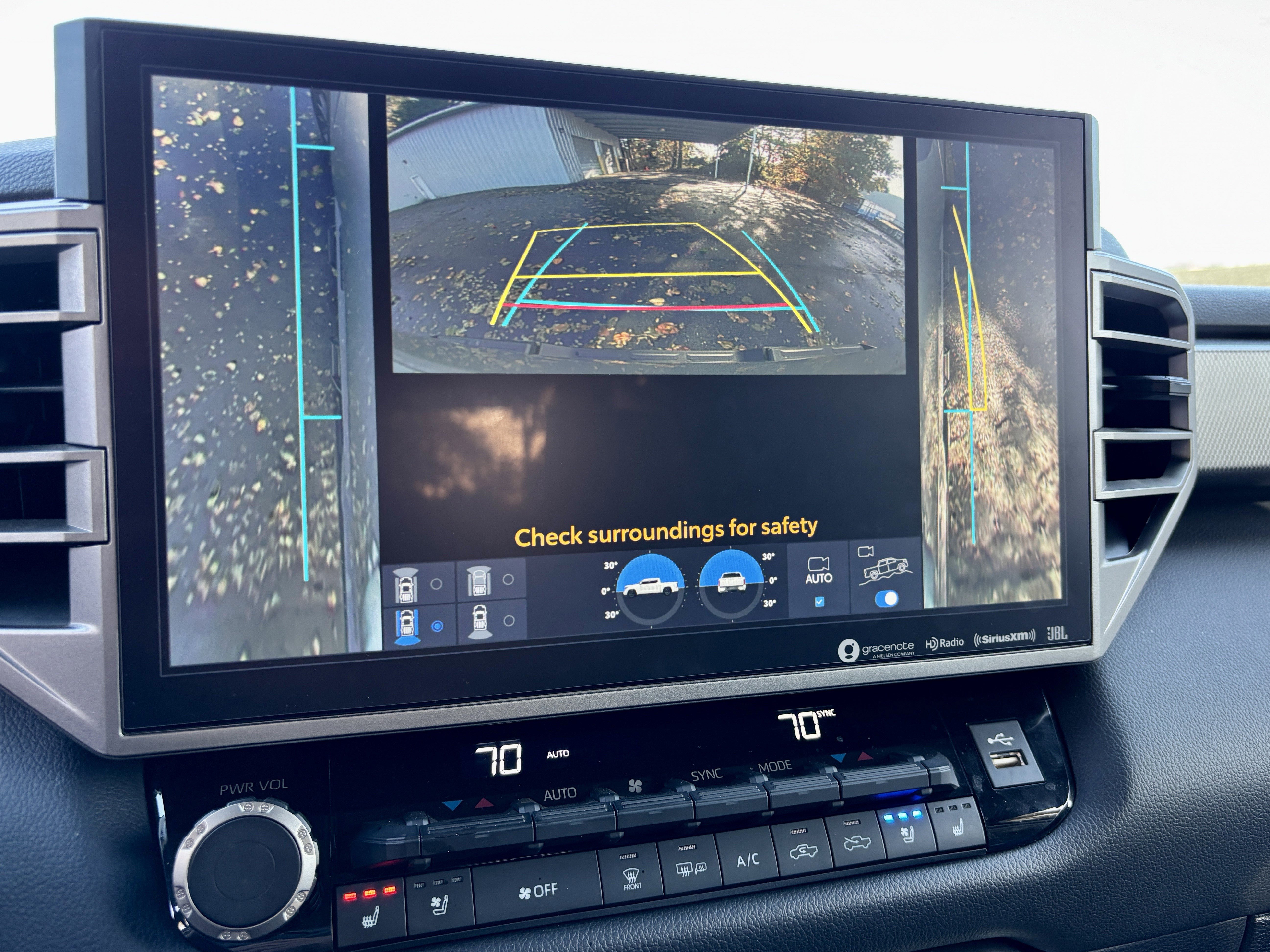 Used 2024 Toyota Tundra Limited image 37