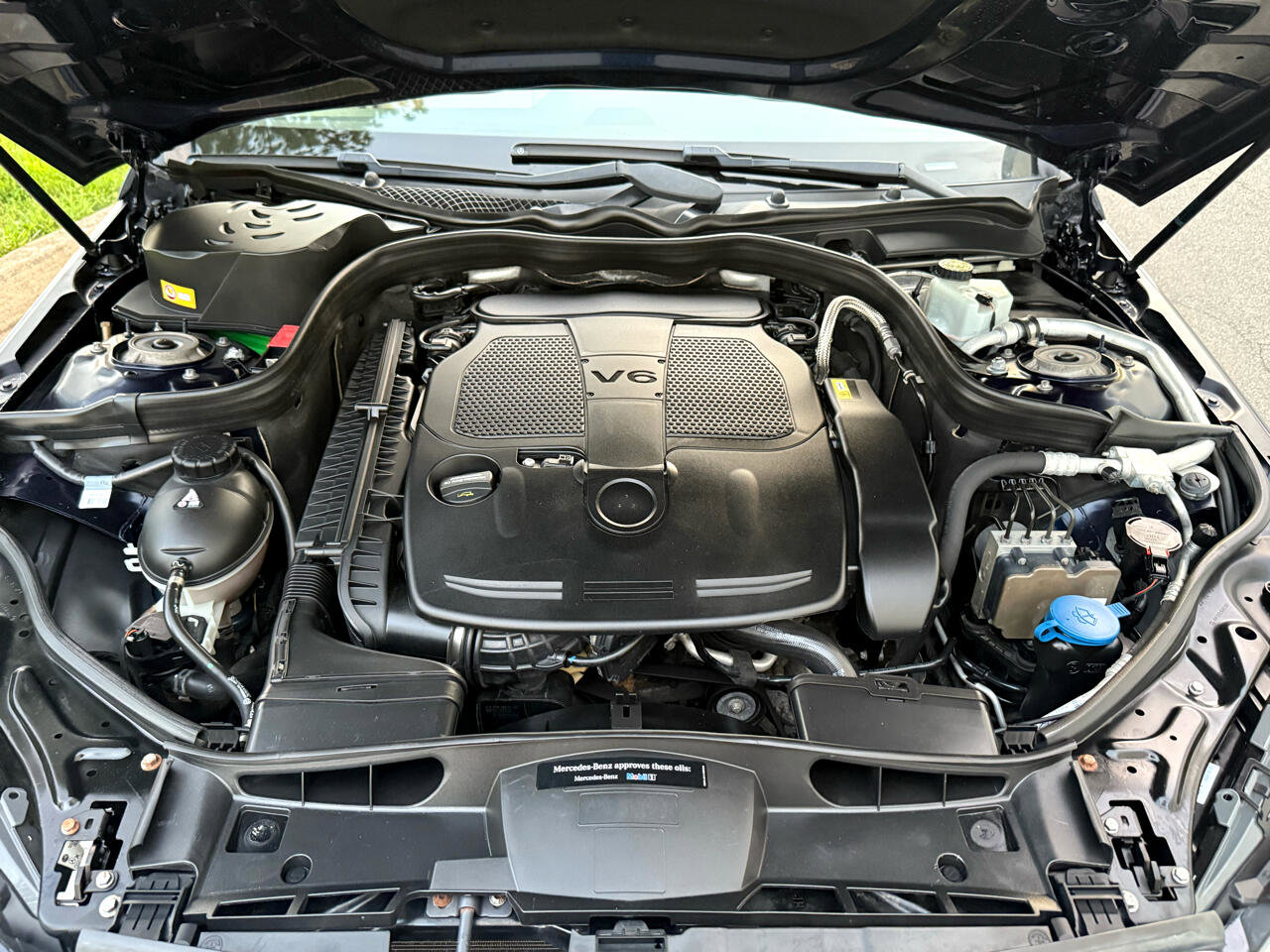 Used 2015 Mercedes-Benz E 350 4MATIC Sedan image 37