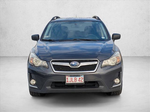 Used 2017 Subaru Crosstrek 2.0i image 2