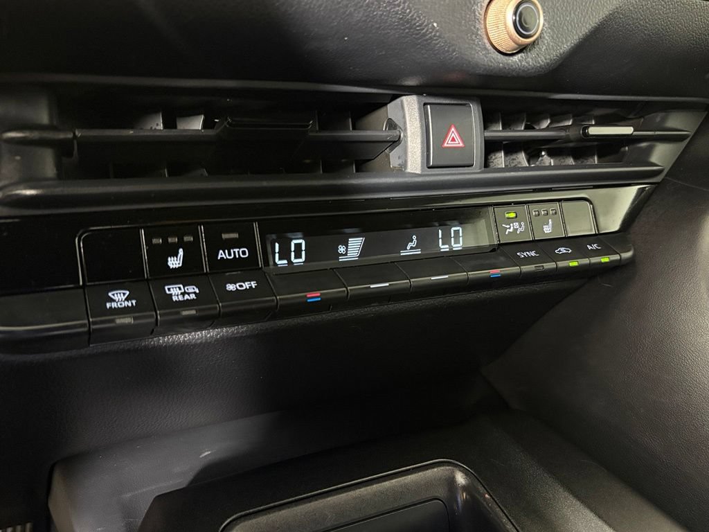 Used 2023 Toyota Crown AWD/4WD image 32