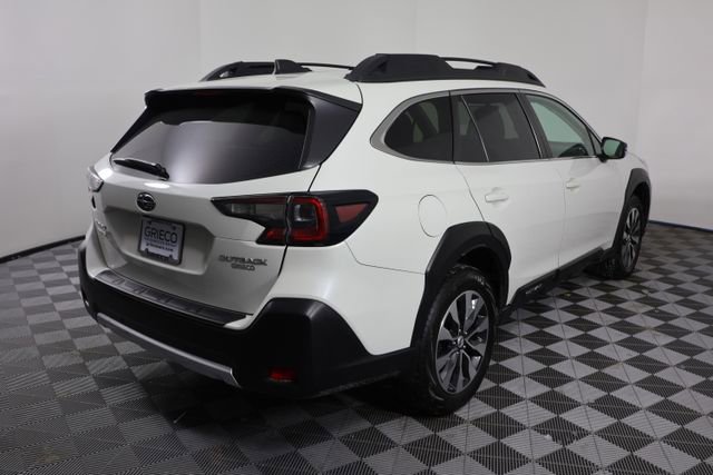 Used 2023 Subaru Outback Limited image 8