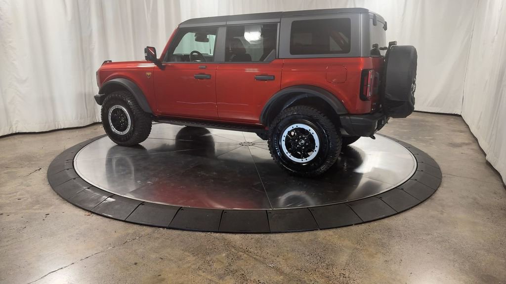 Used 2024 Ford Bronco Badlands image 6