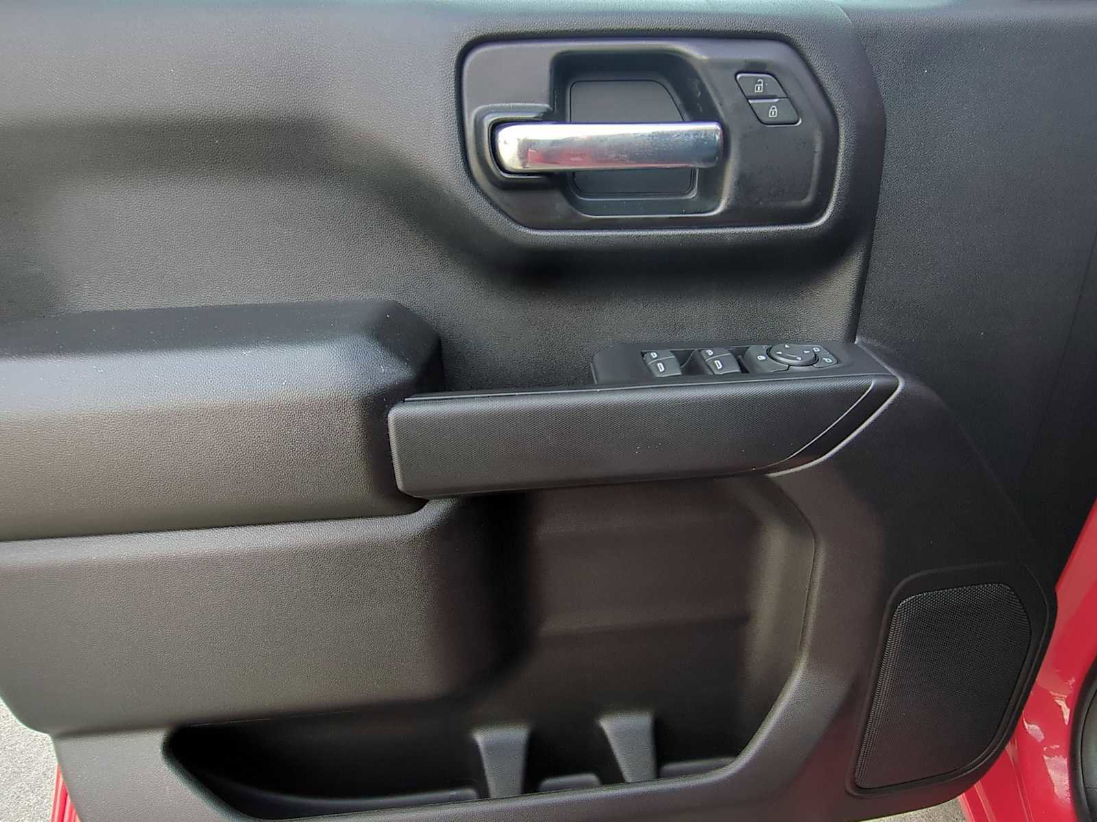 Used 2022 Chevrolet Silverado 1500 Custom image 10