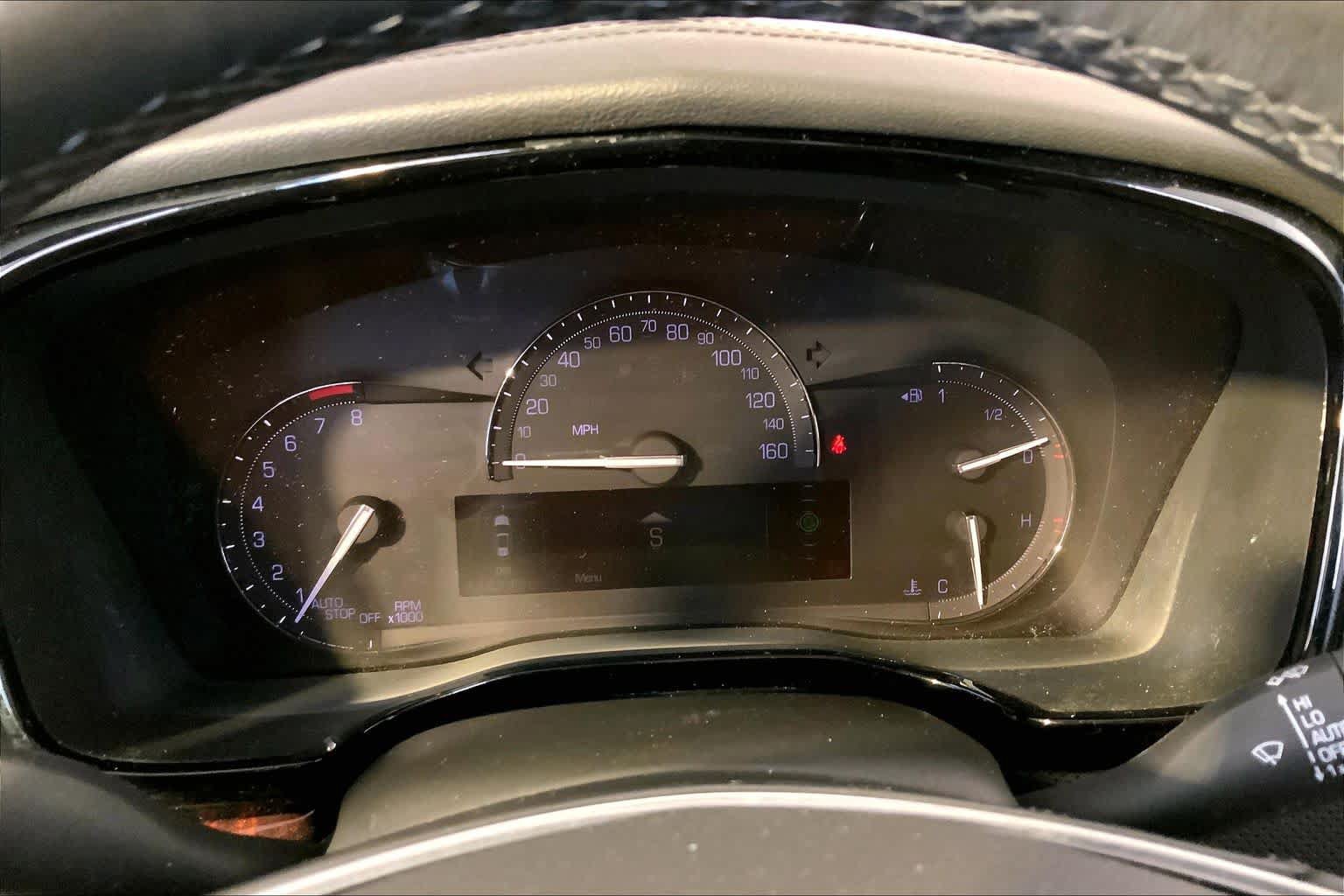 Used 2017 Cadillac XT5 Luxury w/ Driver Awareness Package AWD/4WD image 26
