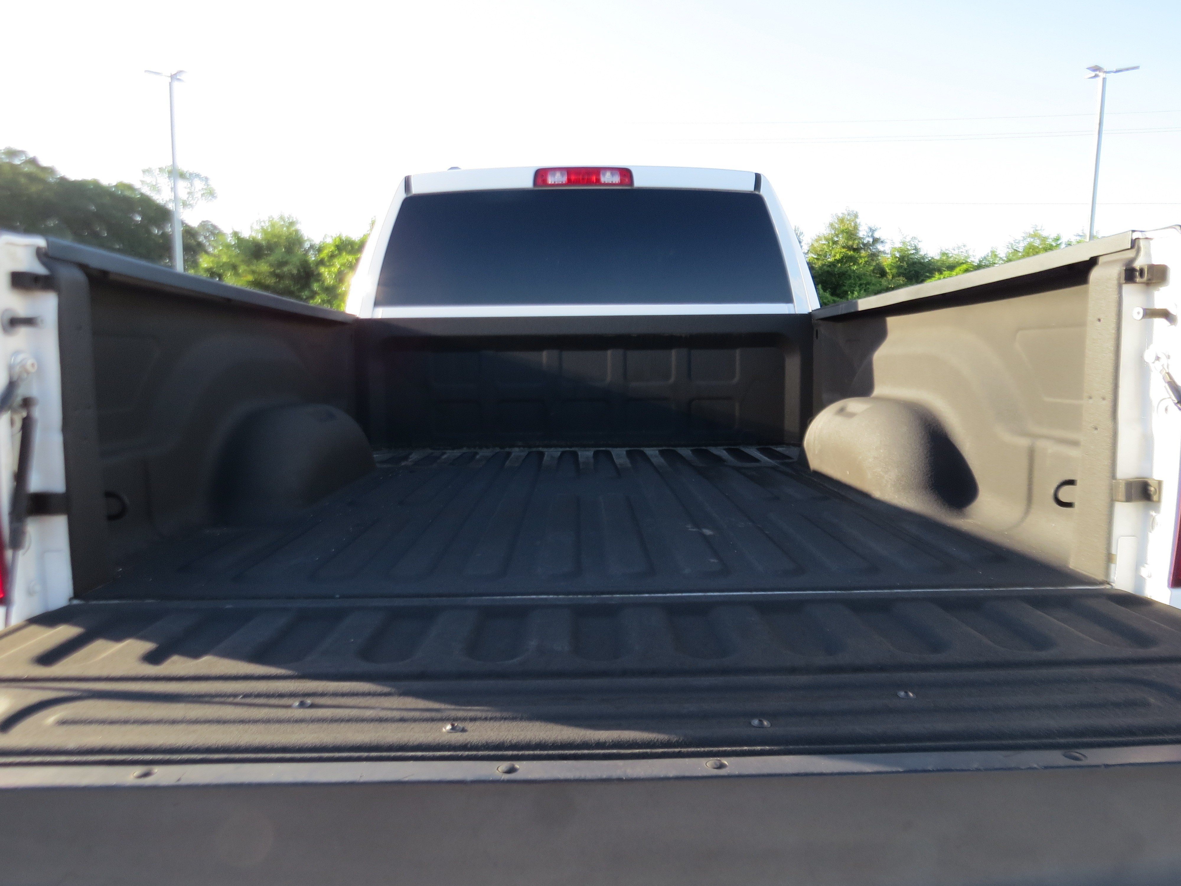 Used 2017 RAM 1500 Tradesman w/ Popular Equipment Group RWD image 12