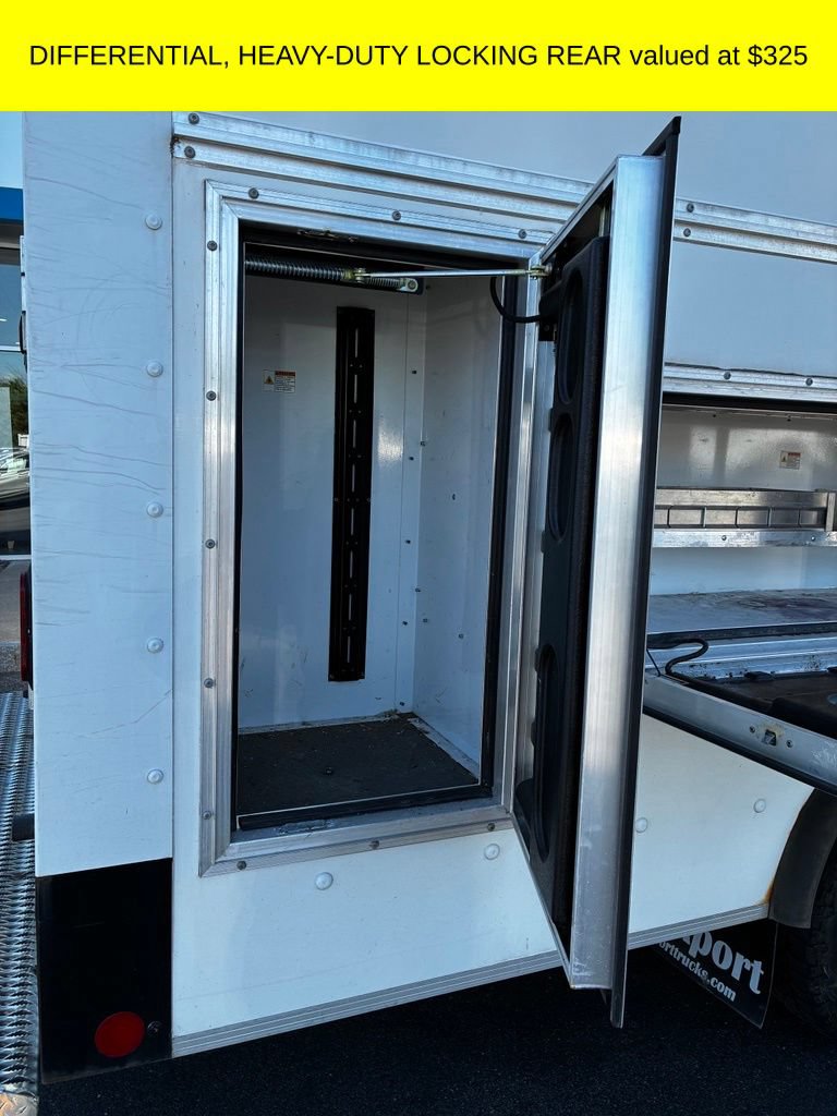 Used 2022 GMC Savana 3500 w/ Power Convenience Package RWD image 8