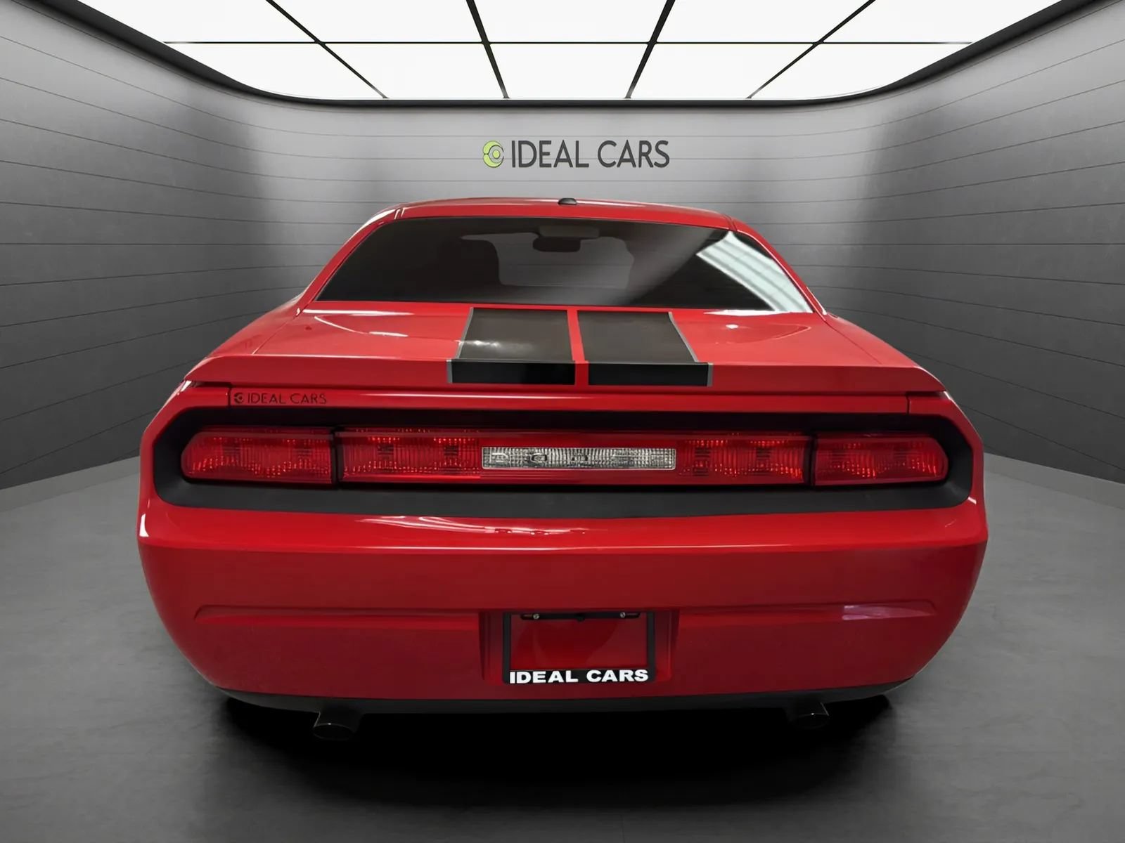 Used 2010 Dodge Challenger SE RWD image 6