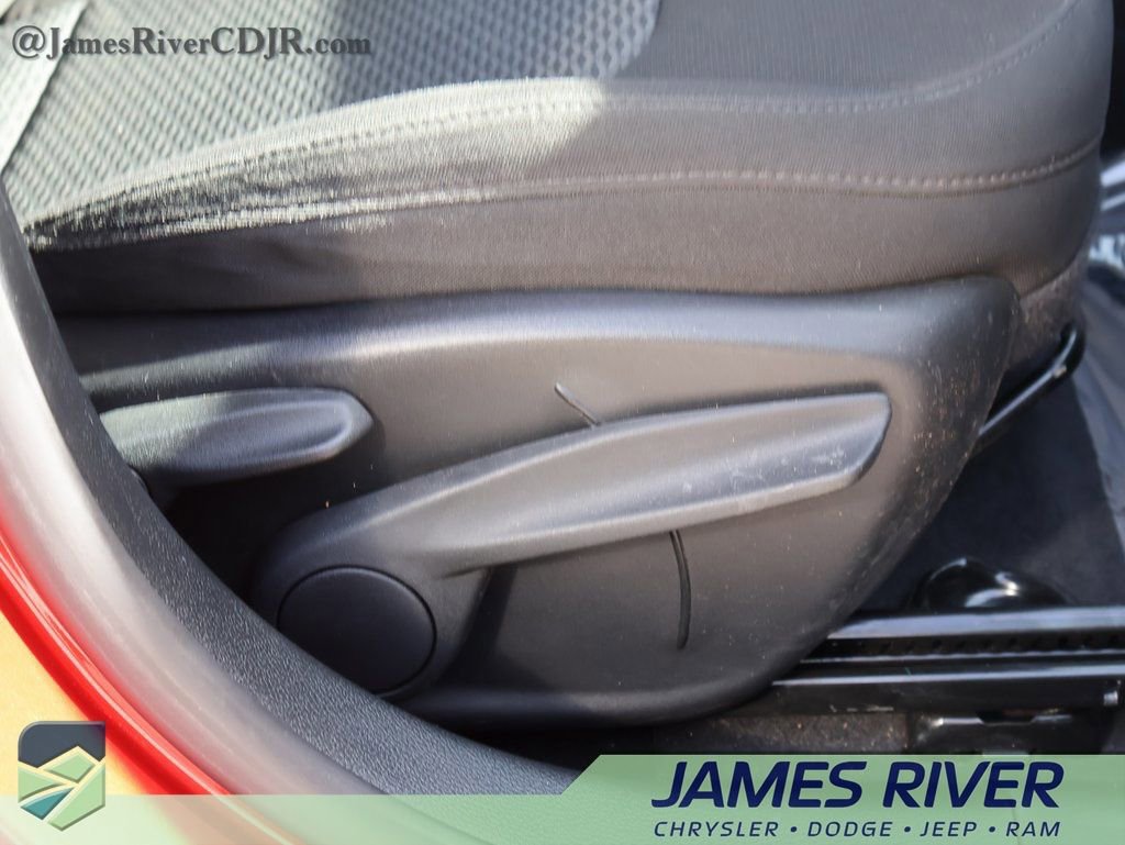 Used 2024 Jeep Compass Sport image 10