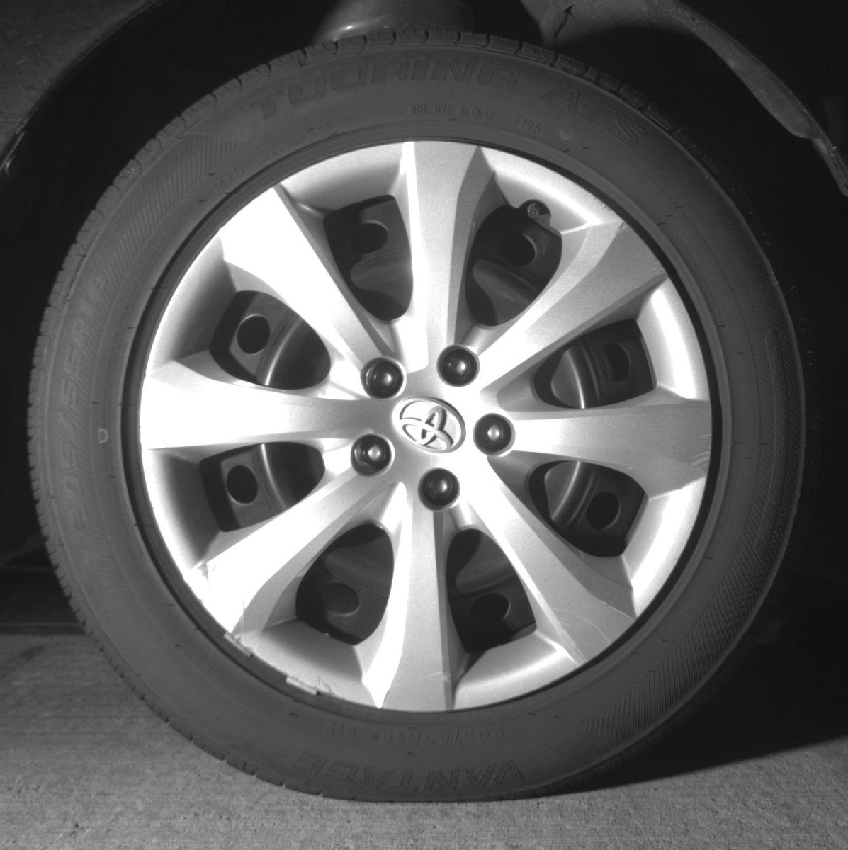 Used 2025 Toyota Corolla LE FWD image 13