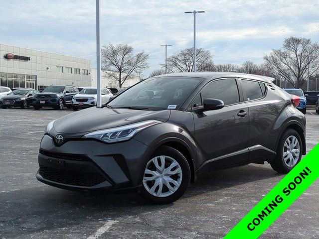 Used 2021 Toyota C-HR LE video 2