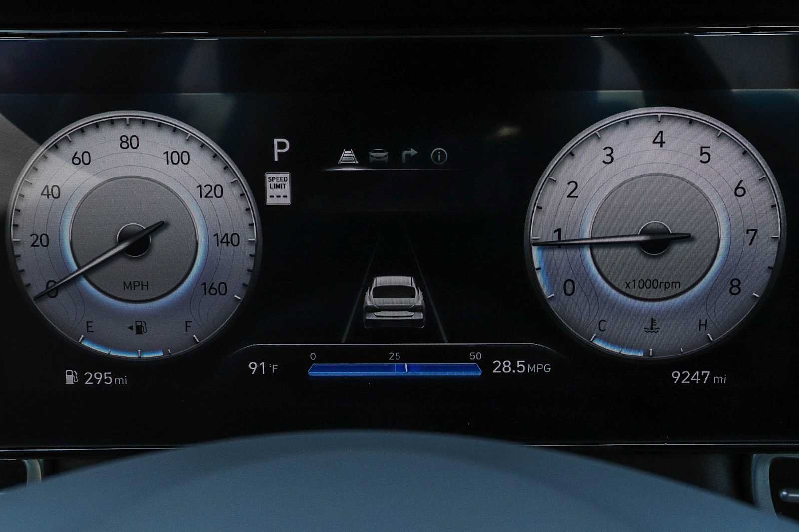 Used 2025 Hyundai Elantra SEL FWD image 32