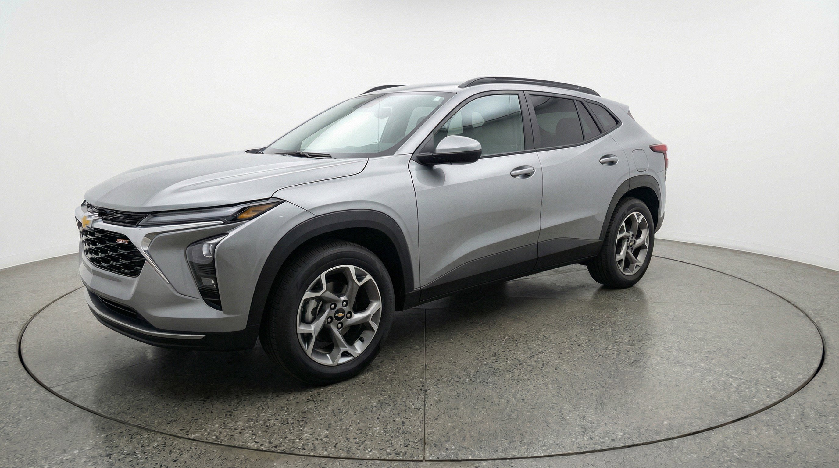 Used 2025 Chevrolet Trax LT w/ LT Convenience Package image 3